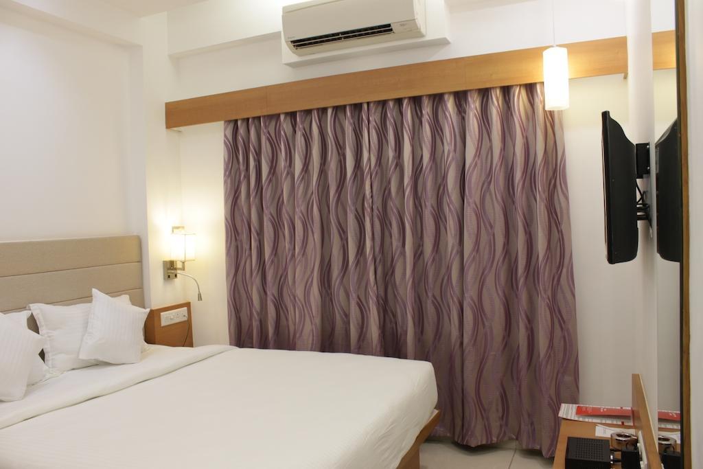 Hotel Ashray Inn Ahmedabad Cameră foto